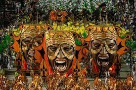 Cultura, Economia e Hipocrisia à Solta na Folia