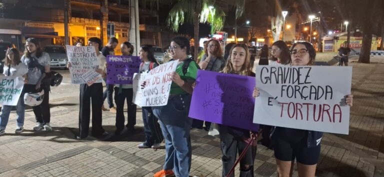 Vereadores de Arapongas: Hipocrisia Conservadora em Ação