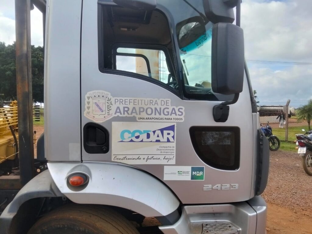 Moradores do Assentamento Dorcelina Folador registram caminhão chegando no Assentamento